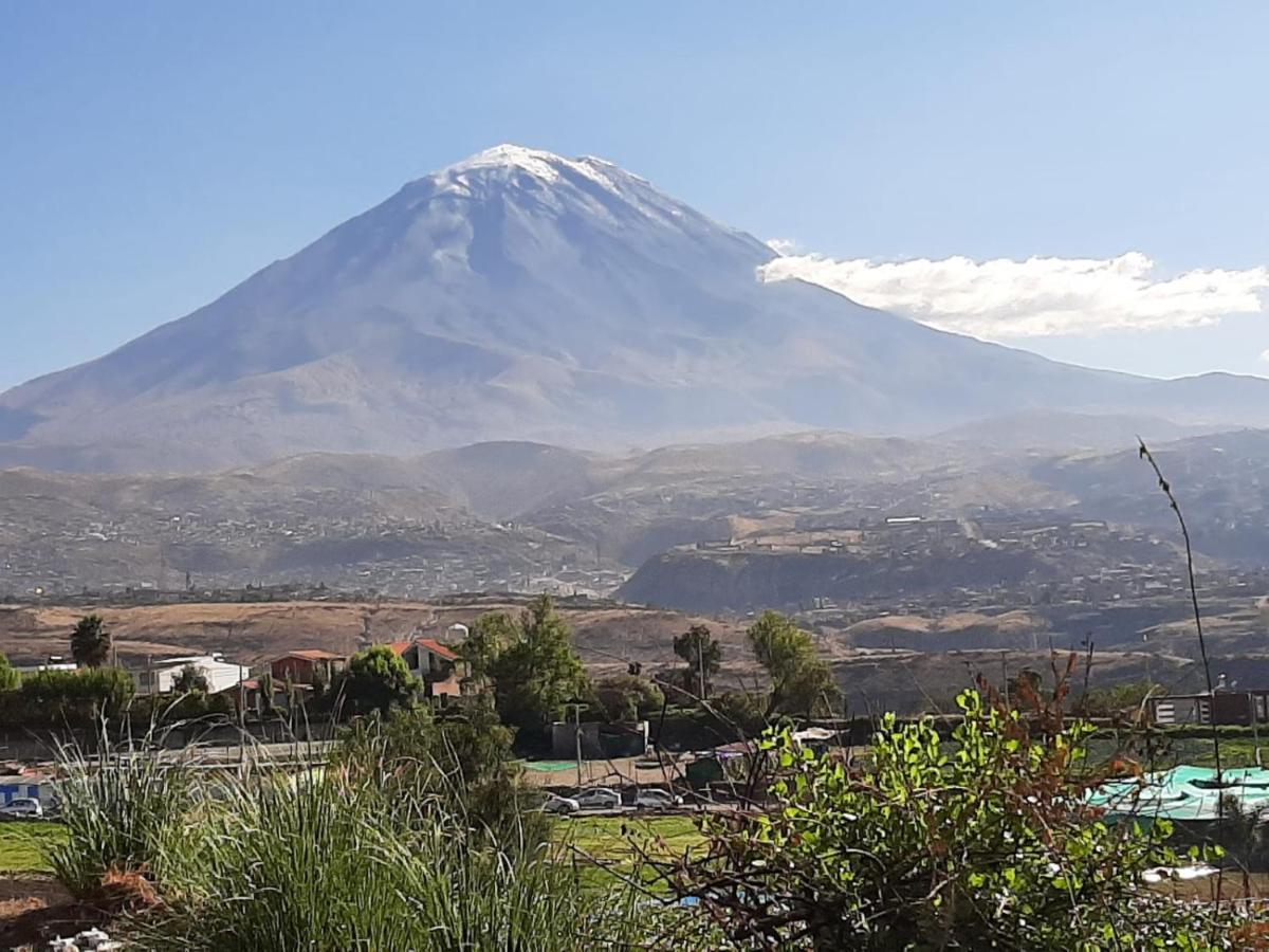 The First Real Bed & Breakfast Hiking Hotel 'The Office' In Arequipa, Peru Exterior photo
